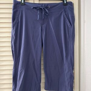 Columbia Blue Knee Length dry-fit pants